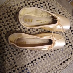 Bloch Pointe Ballet Shoes
